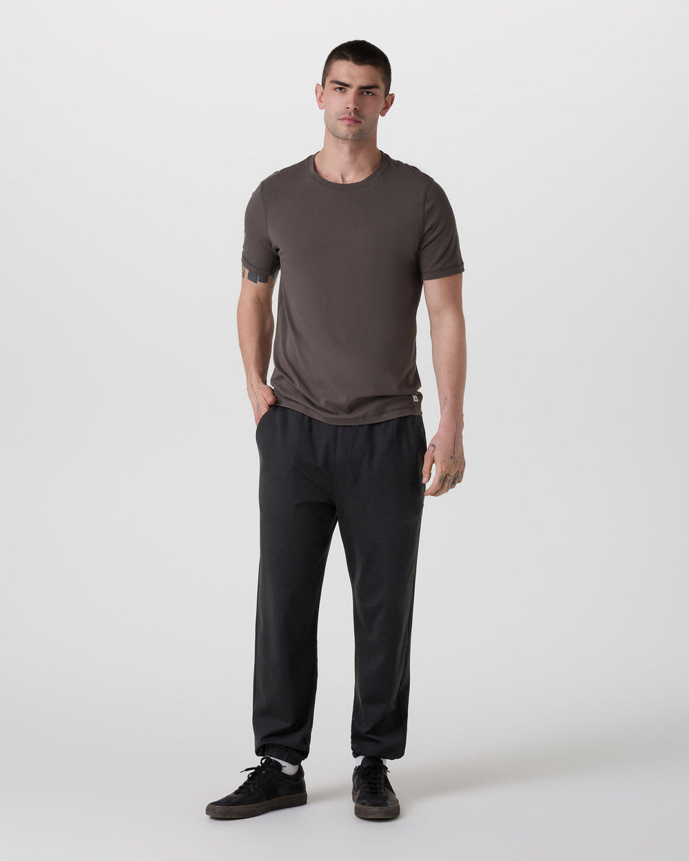Vuori Coronado Performance Sweatpant Classic 28" Black Heather