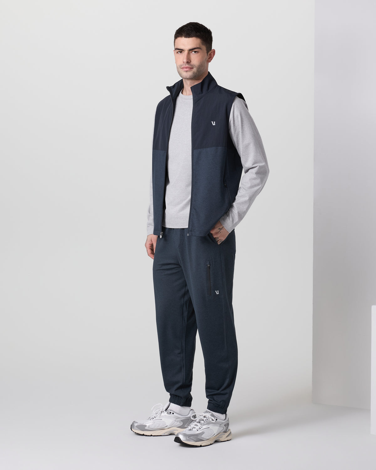Vuori Sunday Performance Sweatpant Classic 30" Ink Heather