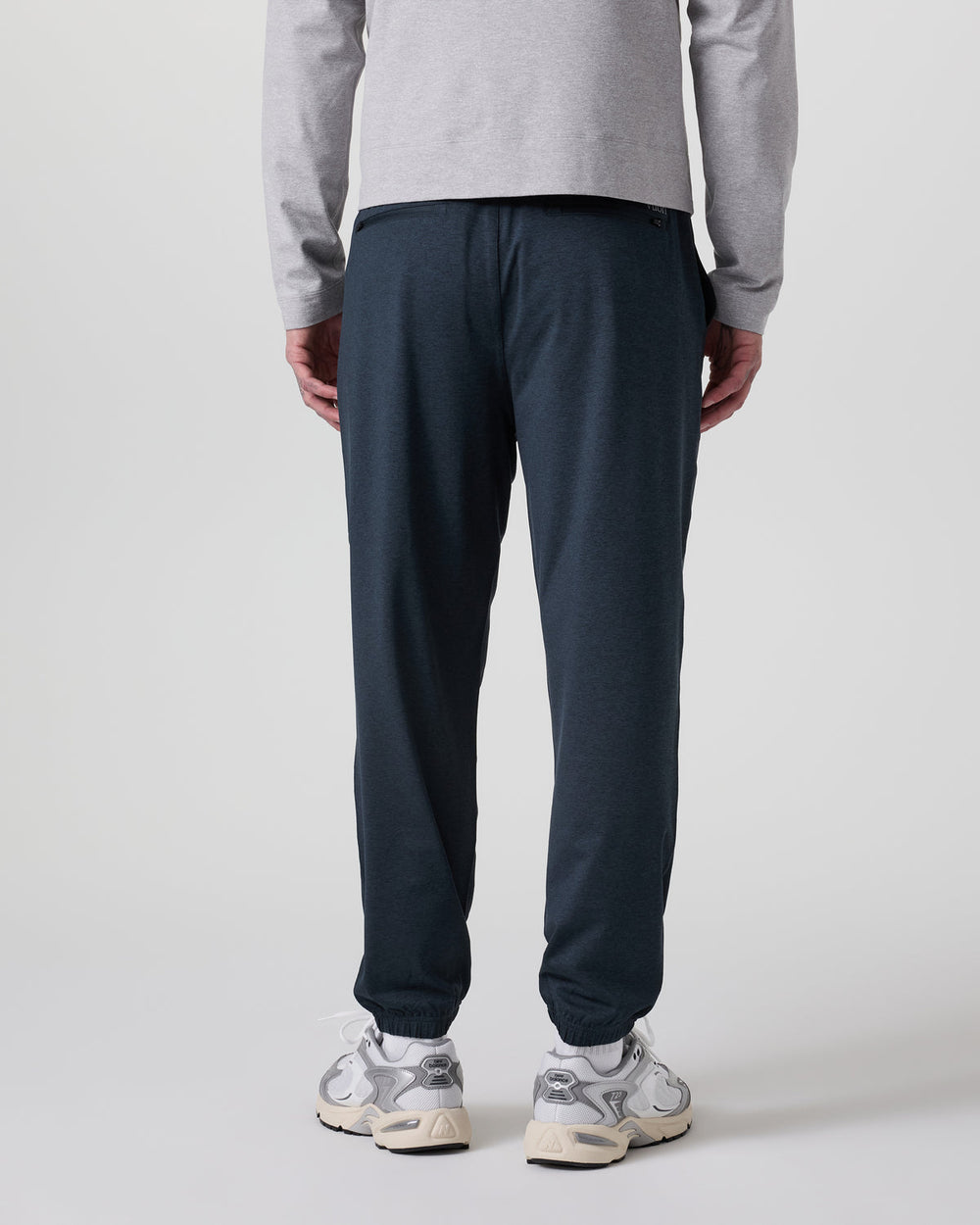 Vuori Sunday Performance Sweatpant Classic 30" Ink Heather