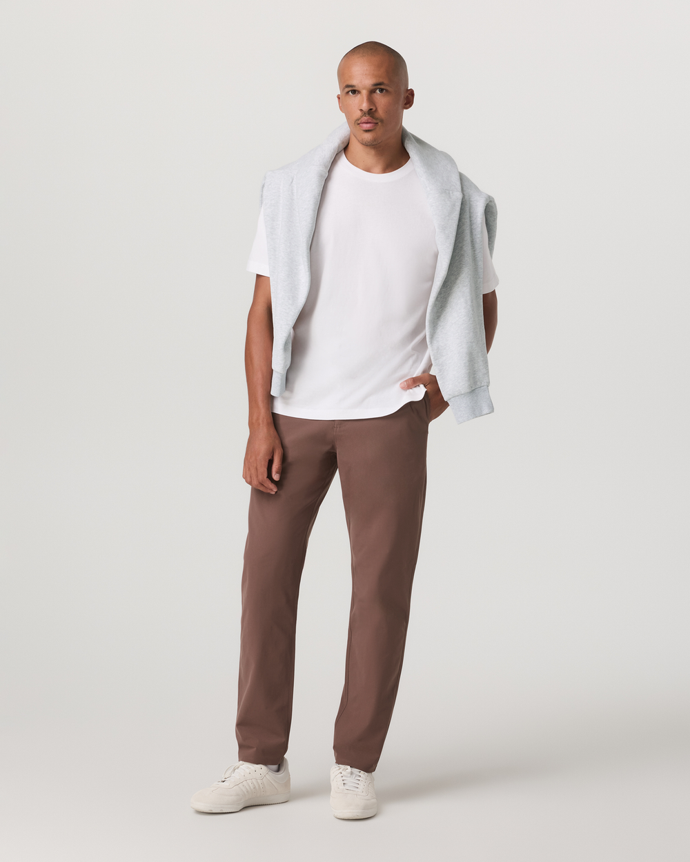 Vuori Meta Trouser Classic Fit 32" Men's Sable Tailored Pants