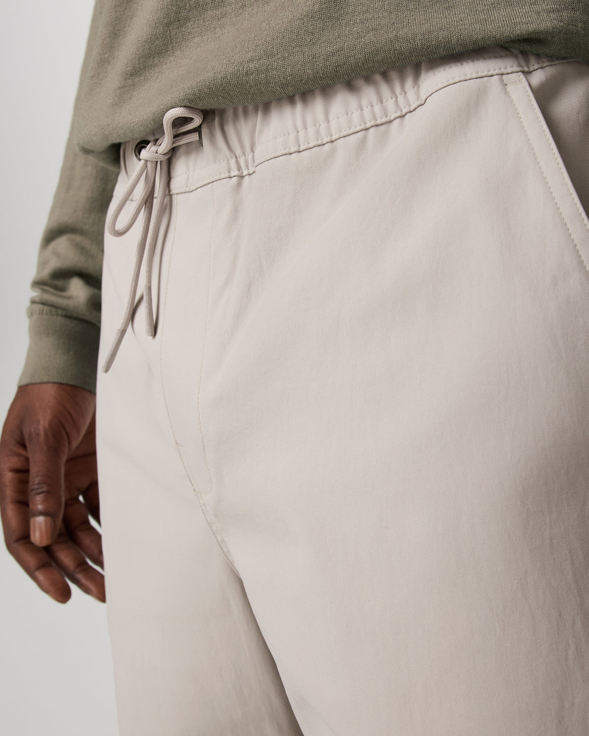 Vuori Men's Cascade Elastic Waist Trouser Classic Fit 30" Pewter