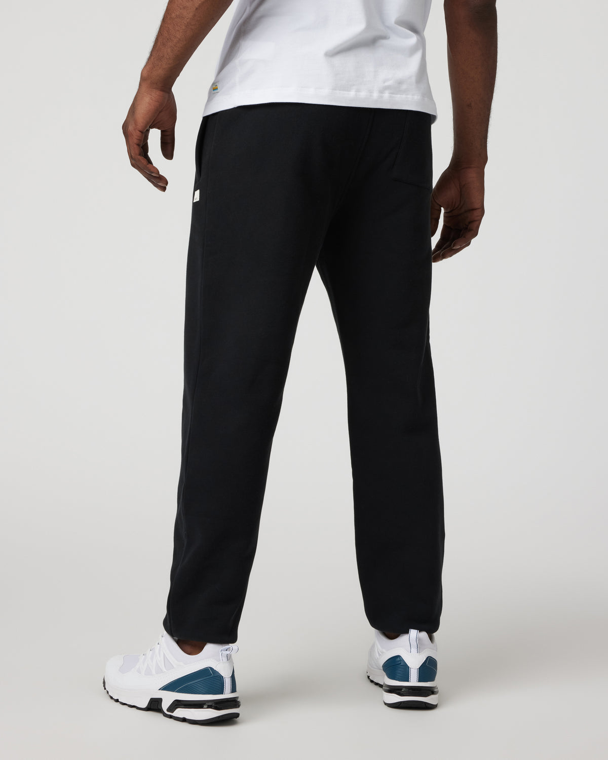 Vuori Seaside Sweatpant Men's Black Fleece Sweatpants