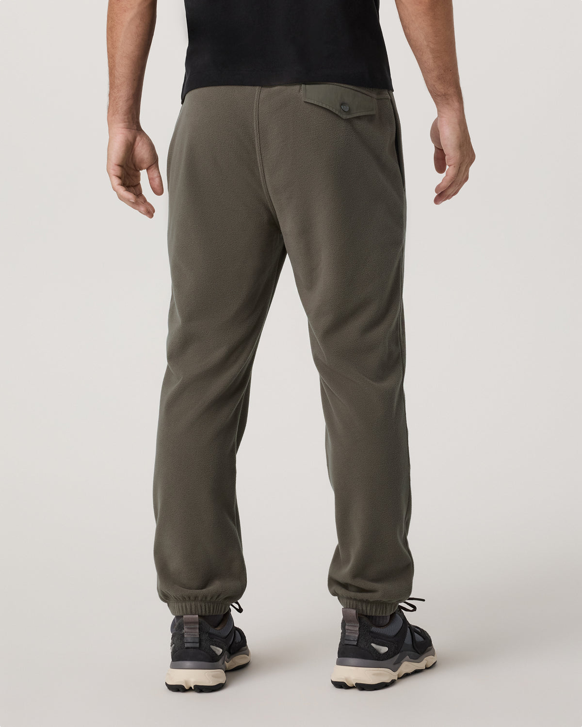 Vuori Aspen Sweatpant Men's Classic-Fit Sweats in Root