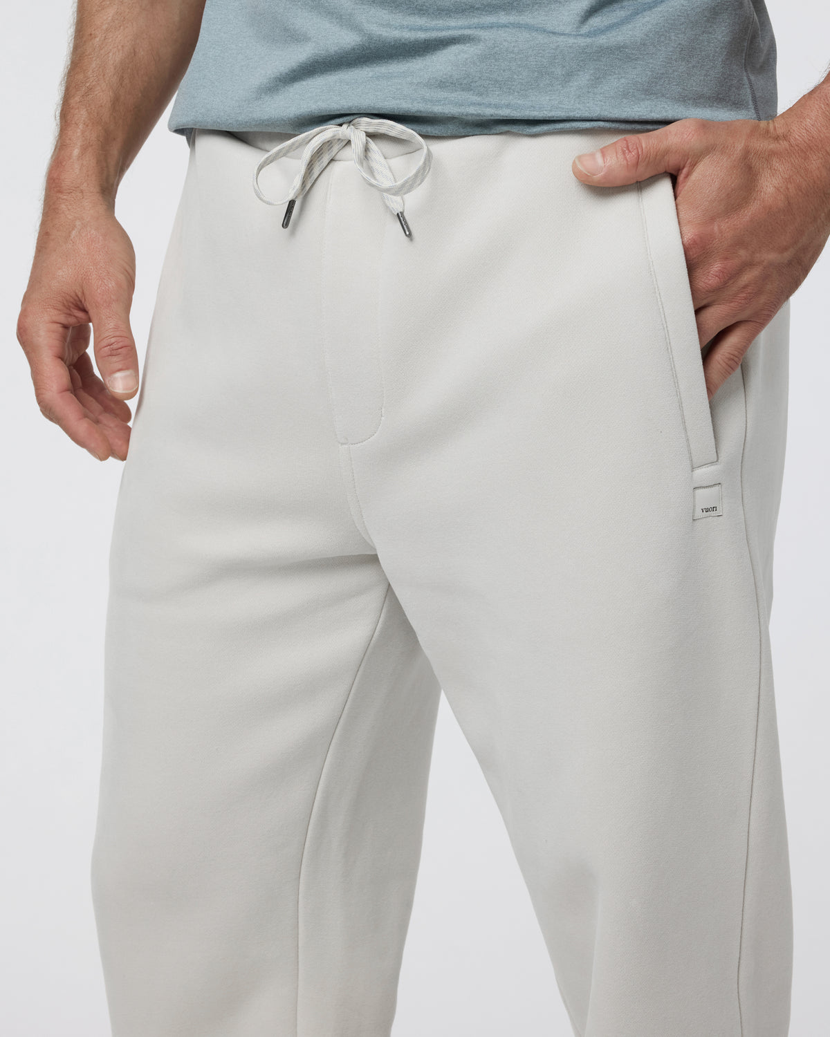 Vuori Seaside Sweatpant 28" Men's Relaxed Fit Salt Pants
