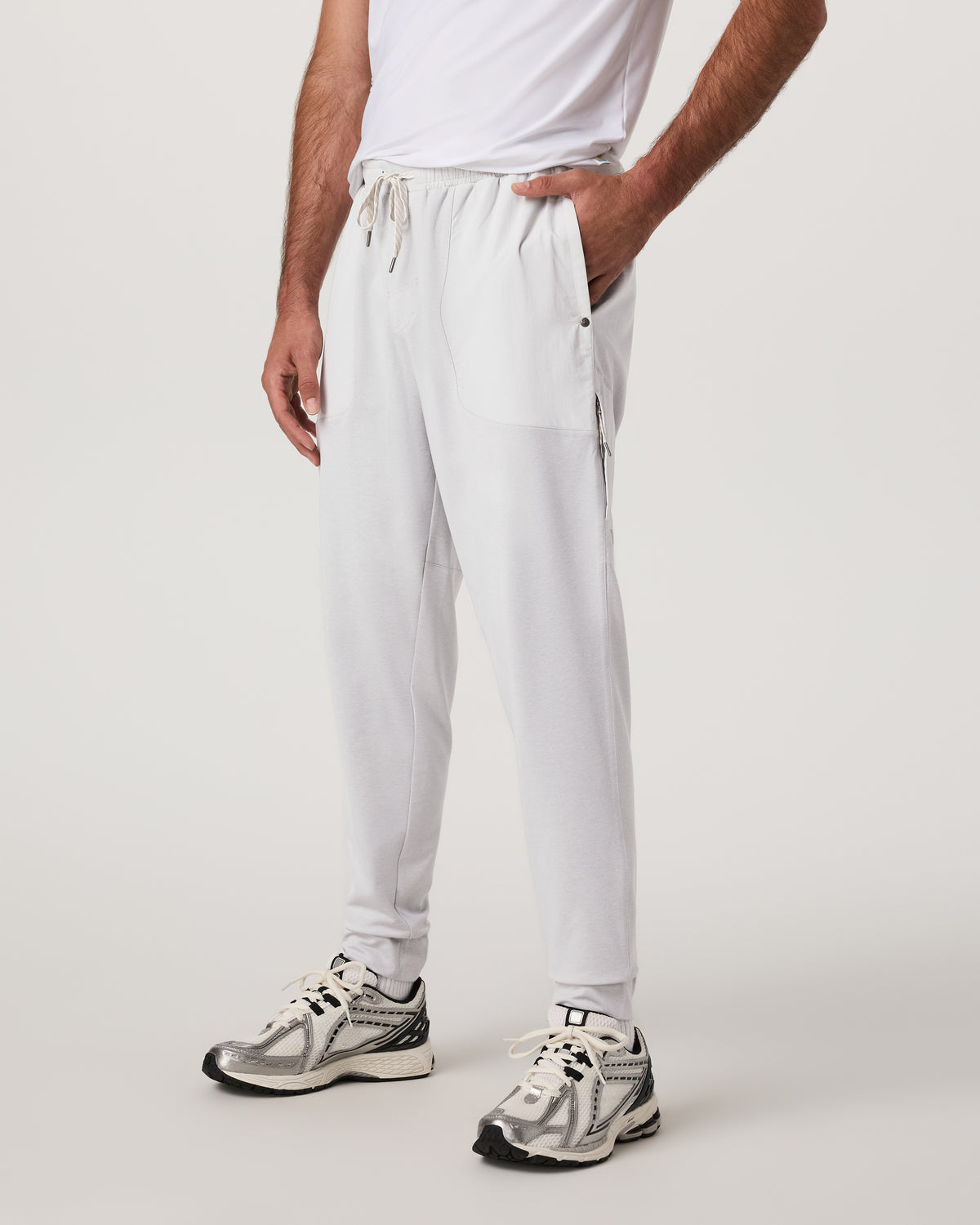 Vuori Sunday Mixed Media Jogger 28" Men's Frost Grey Joggers