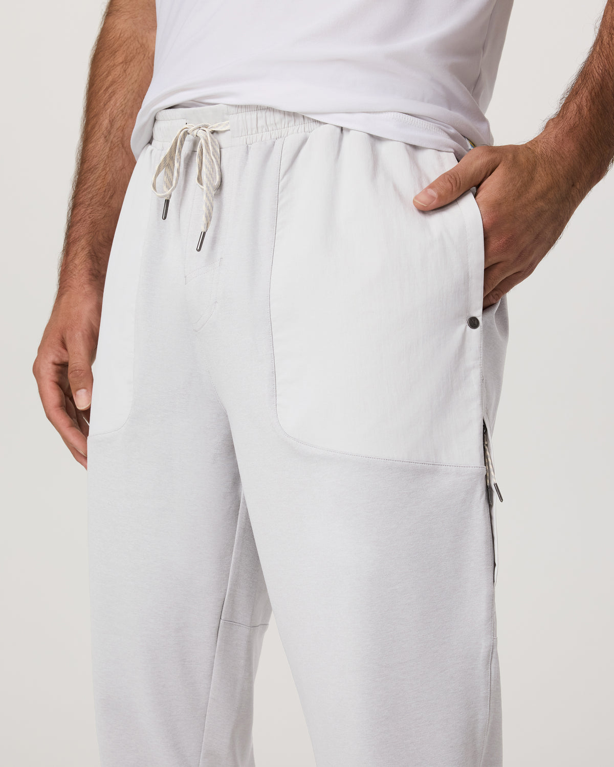 Vuori Sunday Mixed Media Jogger 28" Men's Frost Grey Joggers