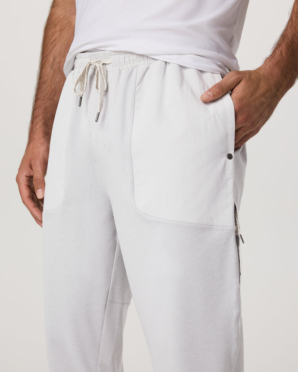 Vuori Sunday Mixed Media Jogger 28" Men's Frost Grey Joggers