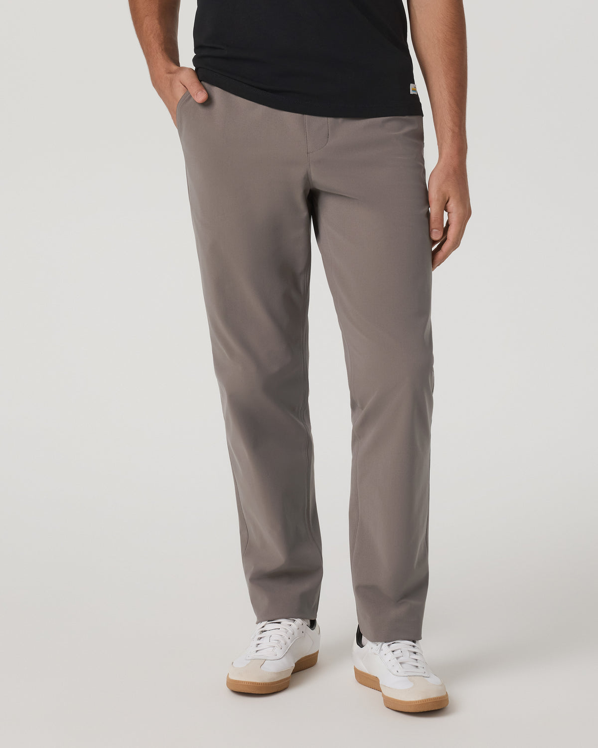 Vuori Meta Elastic Waist Pant Classic Fit Smokey Taupe Pants