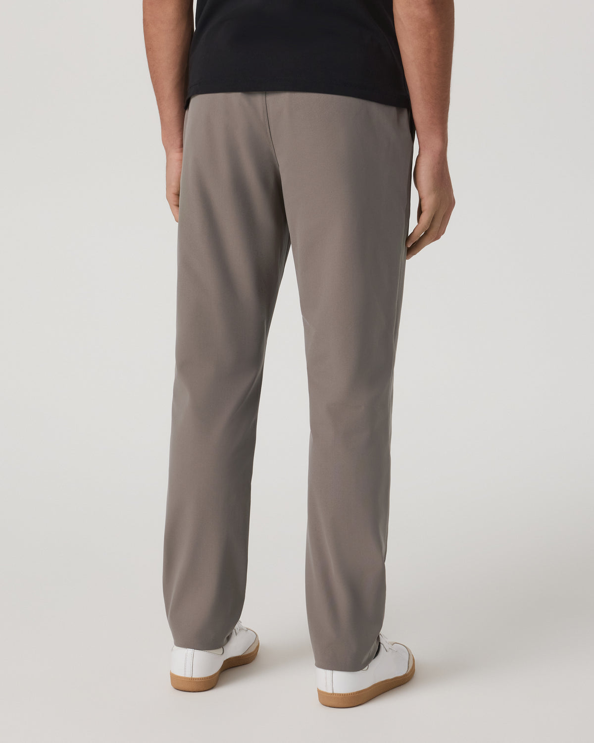 Vuori Meta Elastic Waist Pant Classic Fit Smokey Taupe Pants