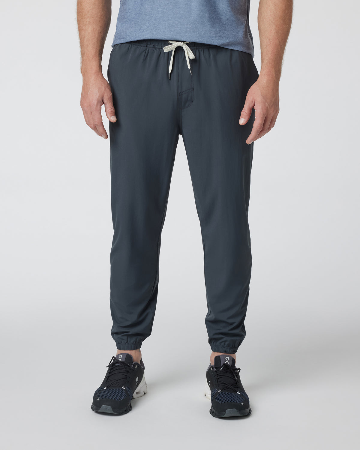 Vuori Kore Jogger Lined - Short Charcoal Workout Joggers