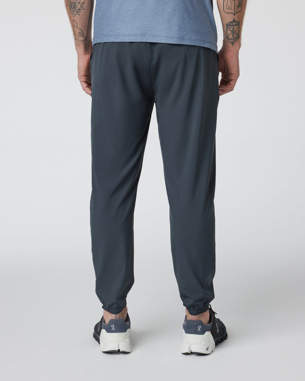 Vuori Kore Jogger Lined - Short Charcoal Workout Joggers
