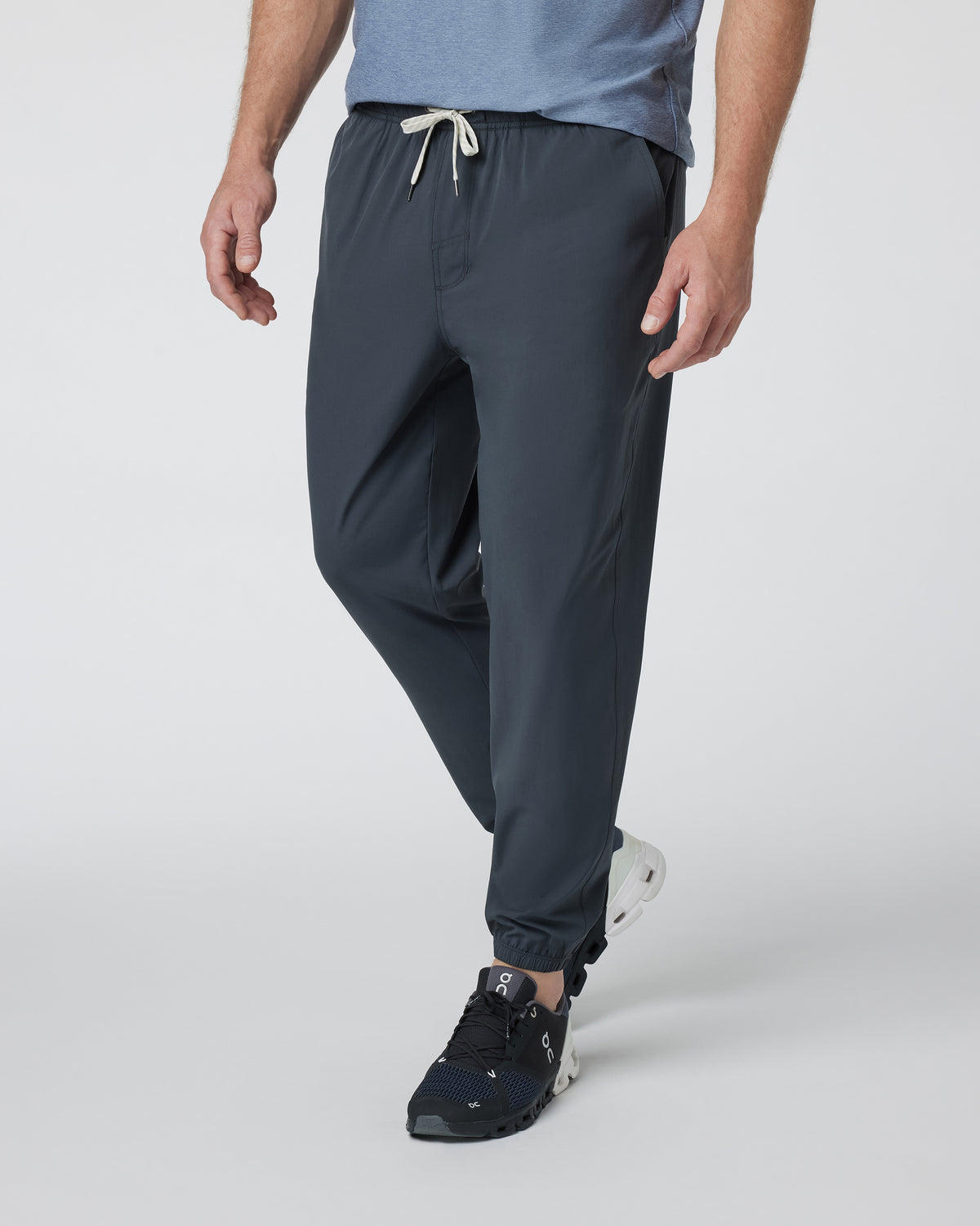 Vuori Kore Jogger Lined - Short Charcoal Workout Joggers
