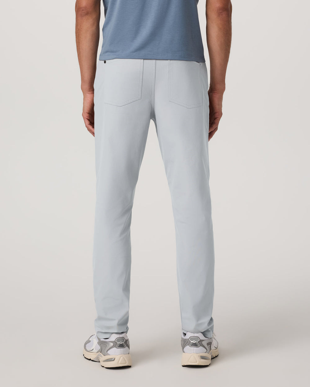 Vuori Meta Pant Classic Fit 32" Men's Sea Fog 5-Pocket Pants