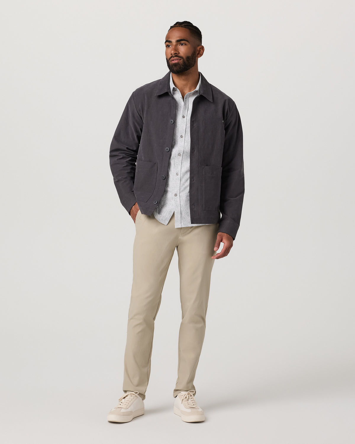 Vuori Men's Cascade Tech Chino Athletic Slim Fit 32" Trench