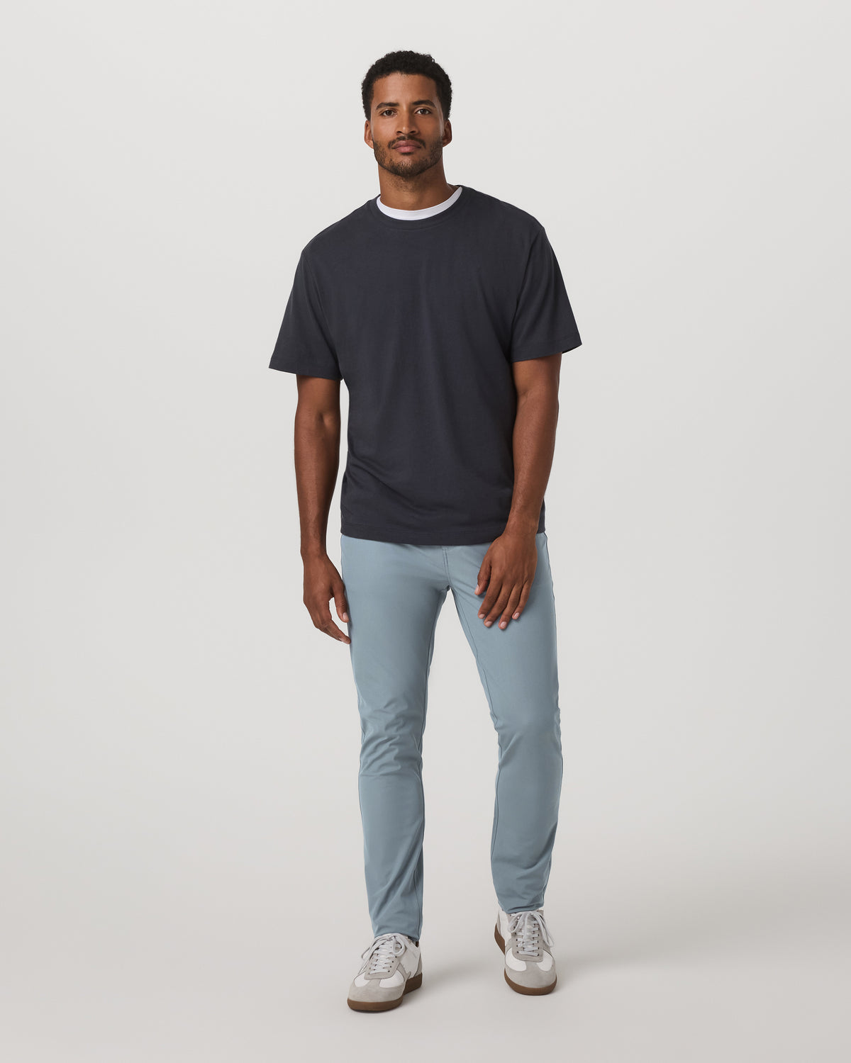 Vuori Meta Pant Athletic Slim 32" Dusty Blue 5-Pocket Pants