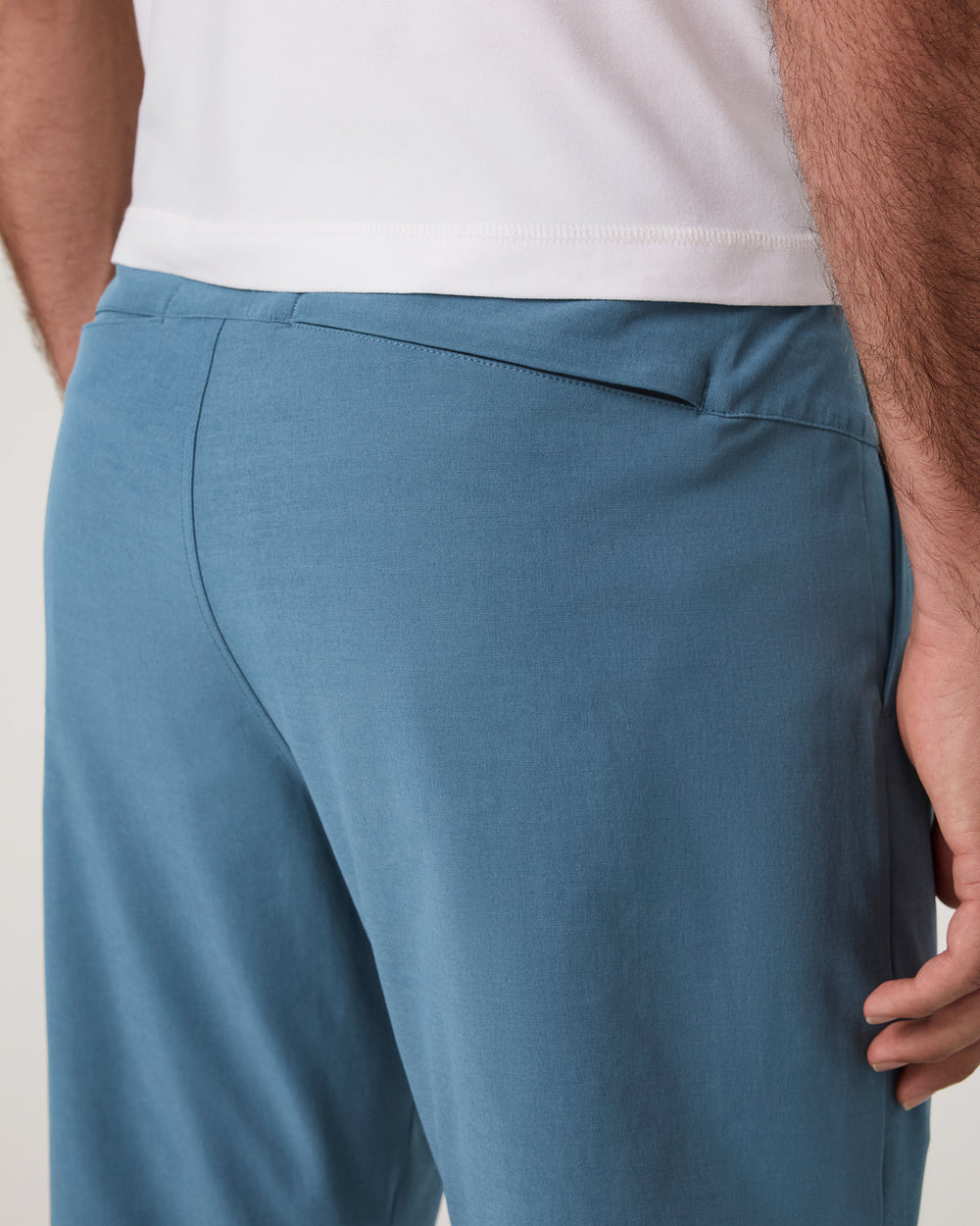 Vuori Aim Pant Men's Pool Blue Athletic Slim Fit 32" Inseam