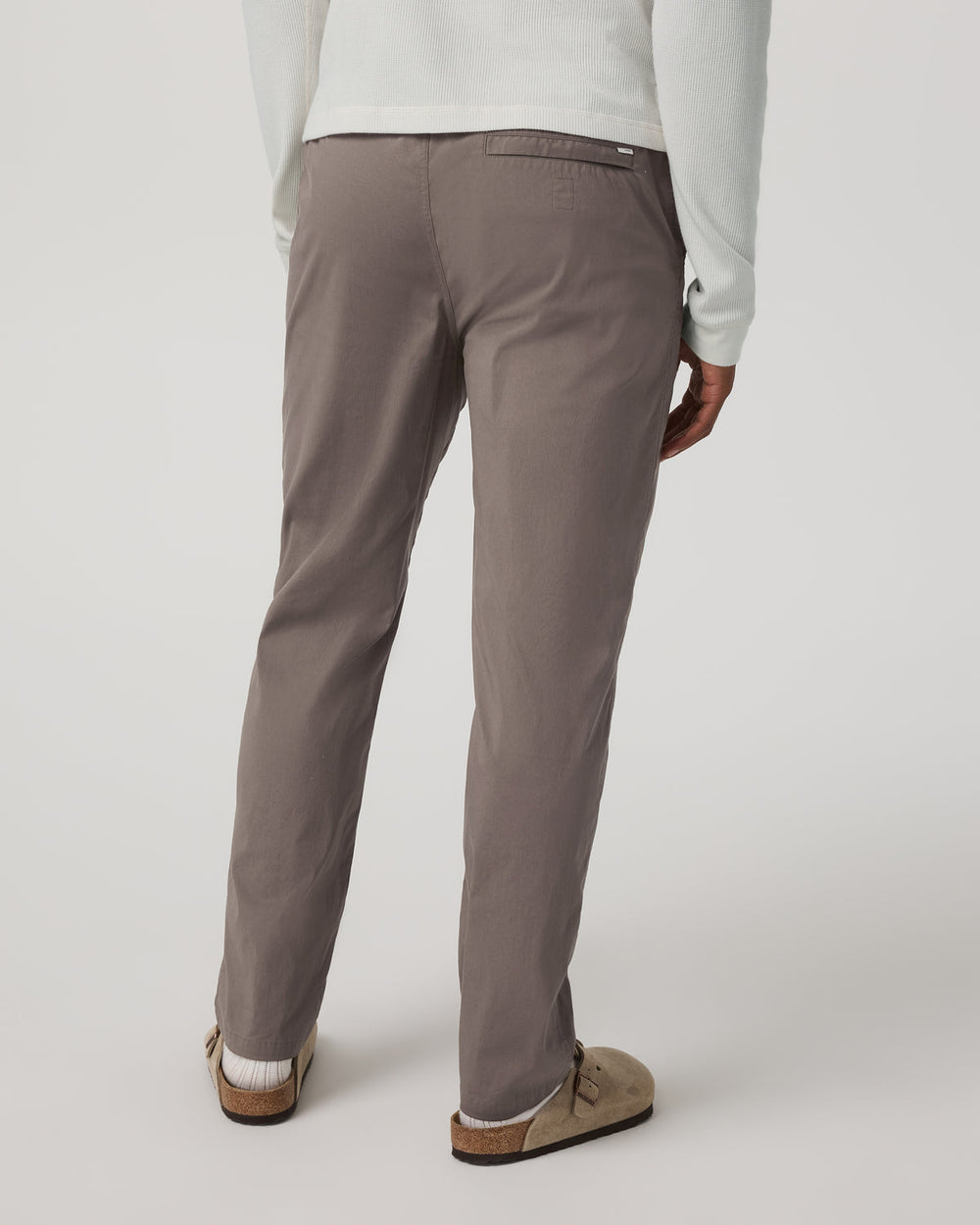 Vuori Men's Kore Everyday Pant Lined Classic 30" Smokey Taupe