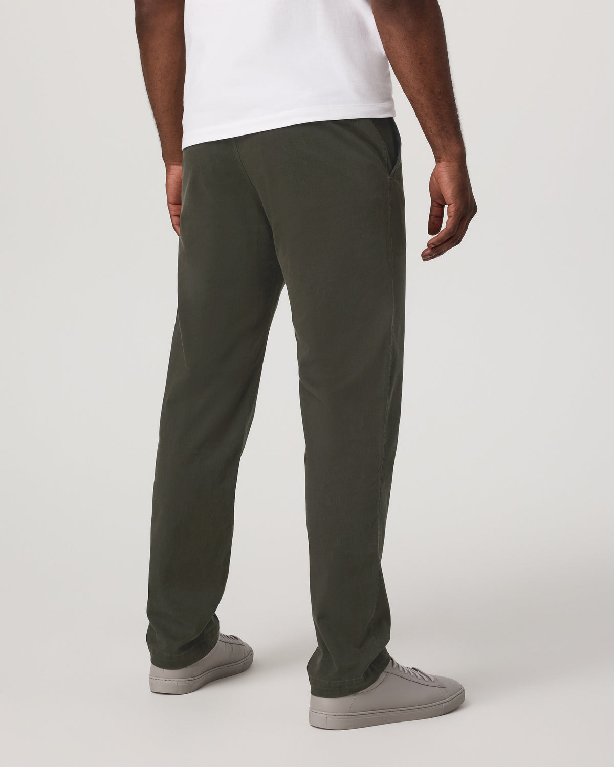 Vuori Fletcher Chino Pant Classic 32" Men's Dark Oregano Chino Pant