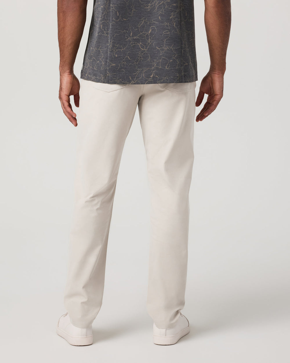 Vuori Meta Pant Classic Fit 32" Men's Birch 5-Pocket Pants