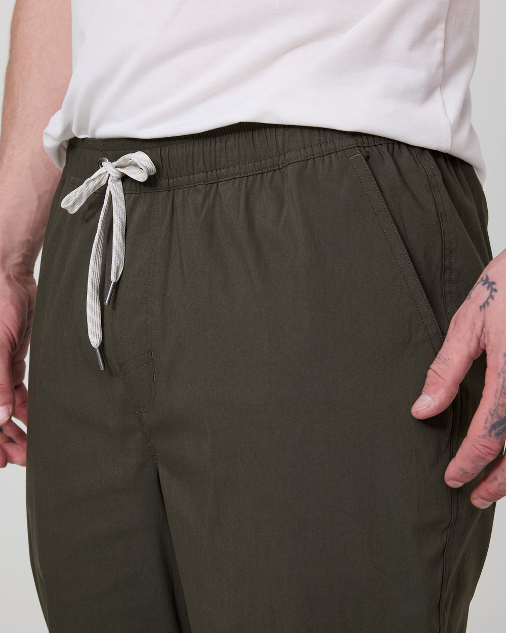 Vuori Kore Everyday Pant Lined Classic Fit 30" Dark Oregano