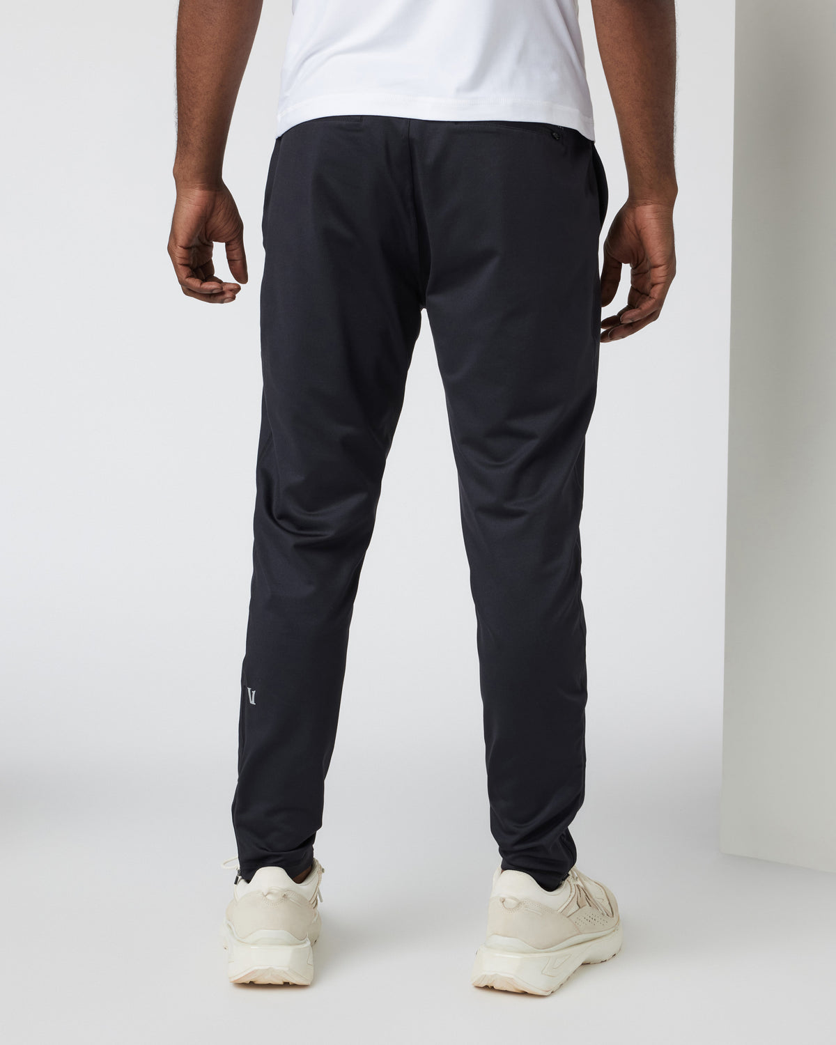 Vuori Sunday Performance Track Pant Black Athletic Pants