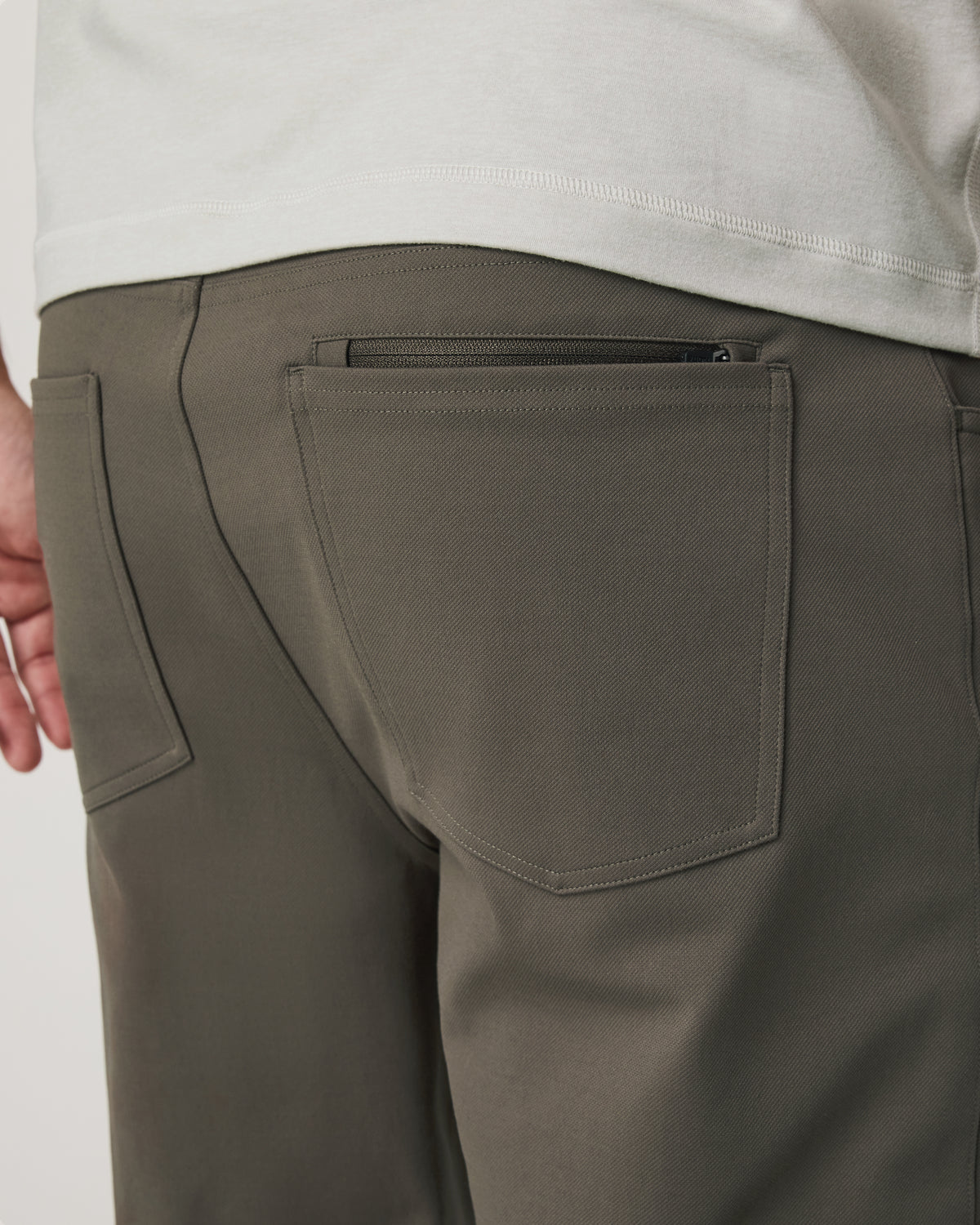 Vuori MetaTwill Pant Classic Fit 32" Men's Root Pants