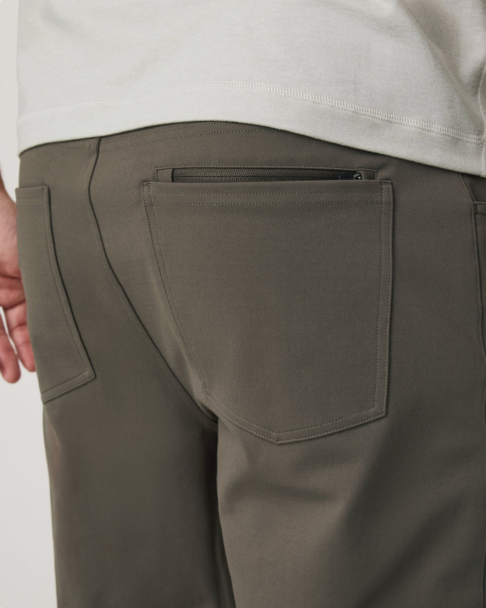 Vuori MetaTwill Pant Classic Fit 32" Men's Root Pants