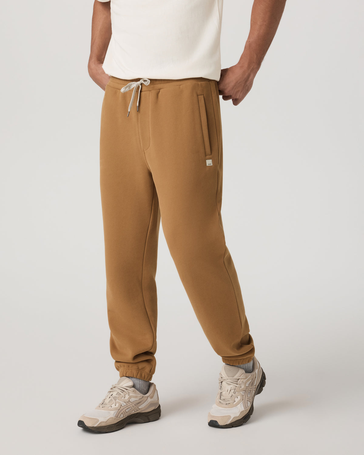 Vuori Seaside Sweatpant 30" Relaxed Fit Toffee Sweatpant