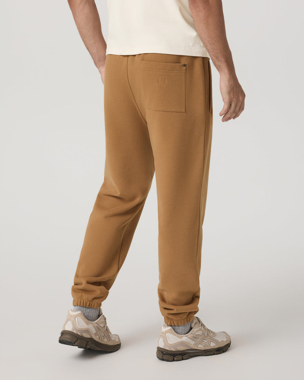Vuori Seaside Sweatpant 30" Relaxed Fit Toffee Sweatpant