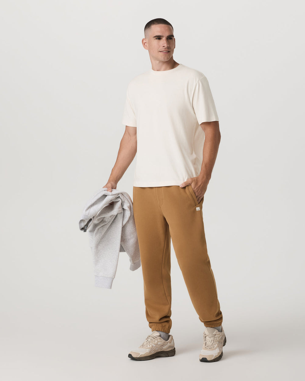 Vuori Seaside Sweatpant 30" Relaxed Fit Toffee Sweatpant