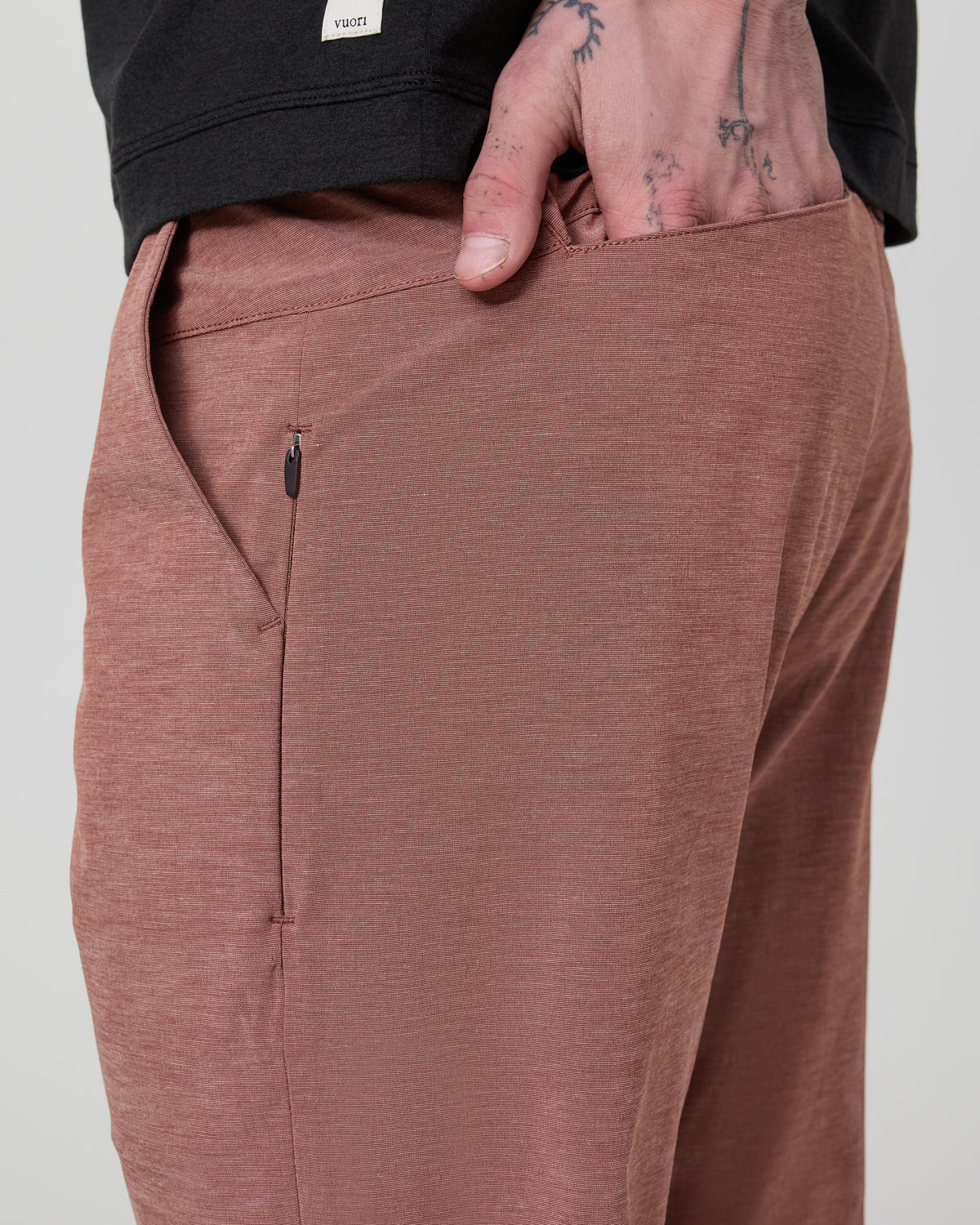 Vuori Aim Pant Sedona Brown Golf & Travel Pants