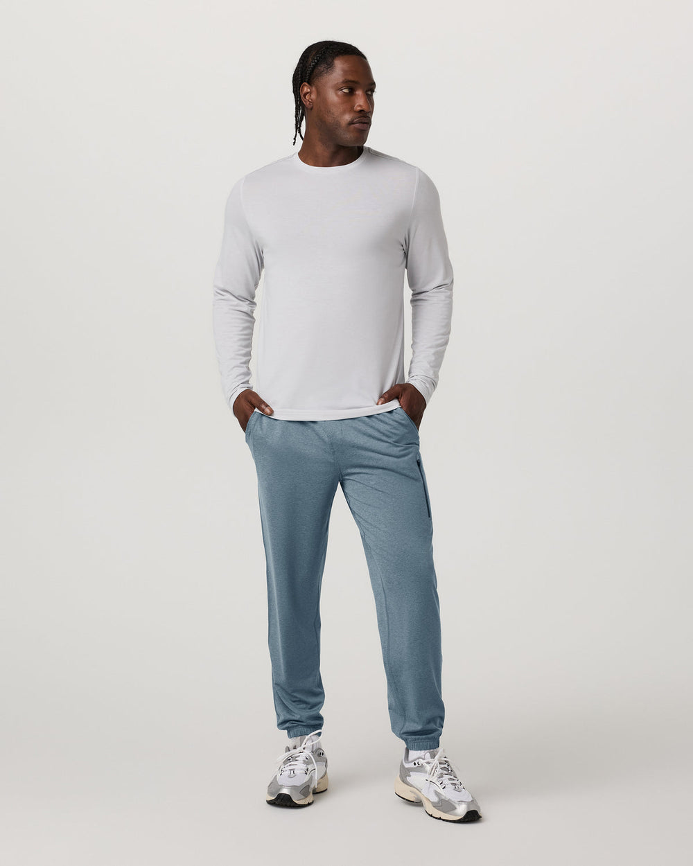Vuori Men's Sunday Performance Sweatpant 30" Smoke Blue