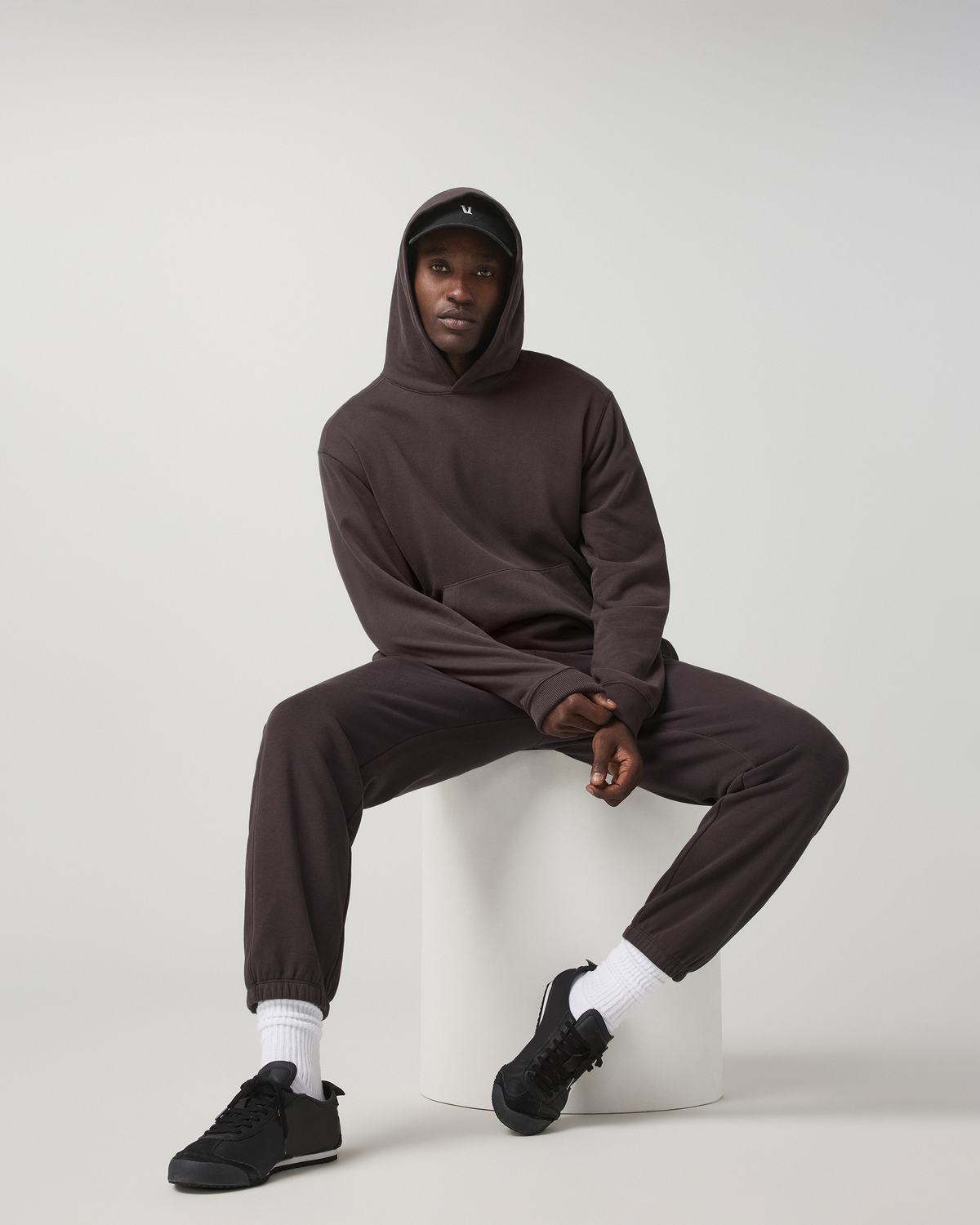 Vuori Cypress Vintage Jogger 28" Men's Comfy Soot Joggers