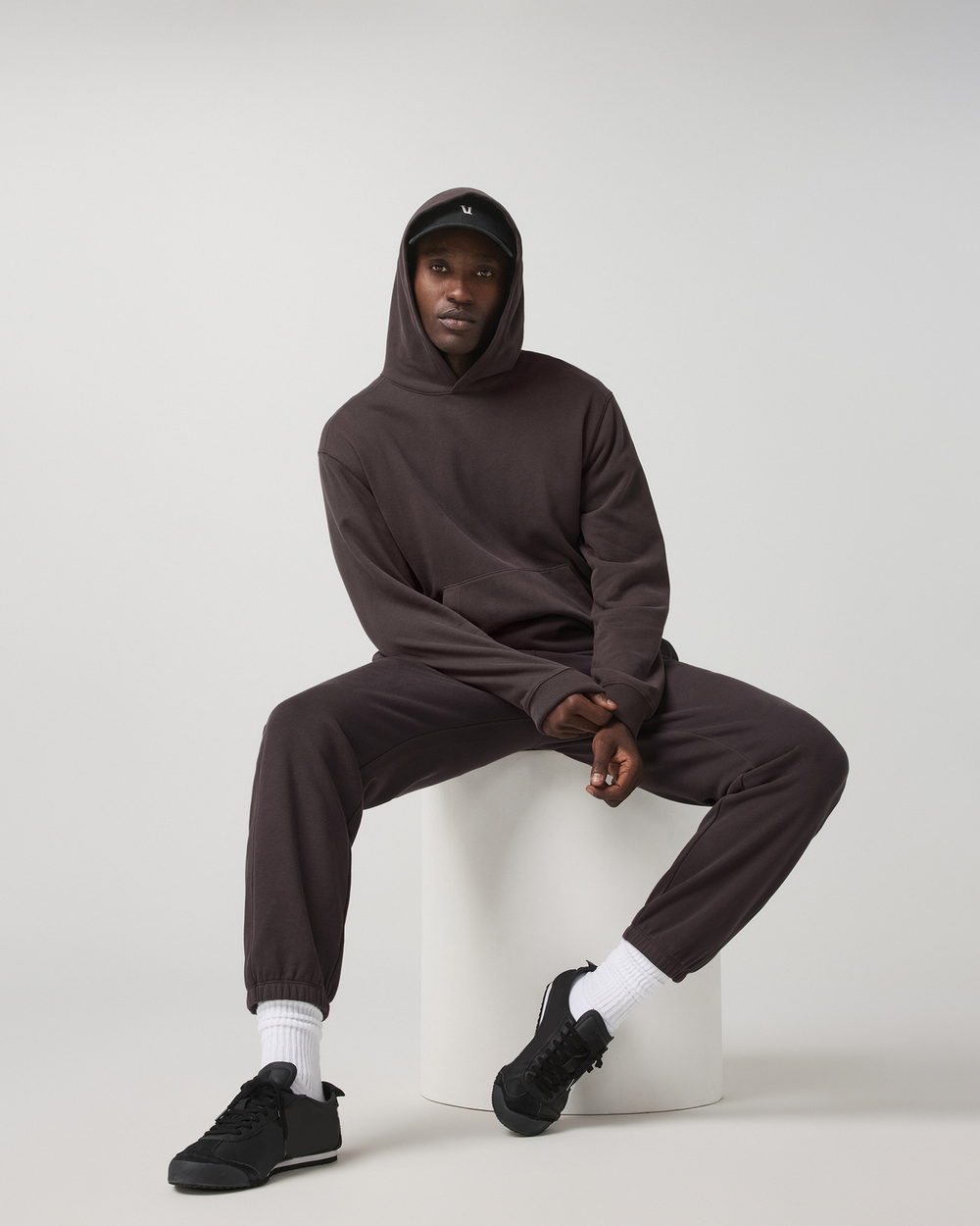 Vuori Cypress Vintage Jogger 28" Men's Comfy Soot Joggers