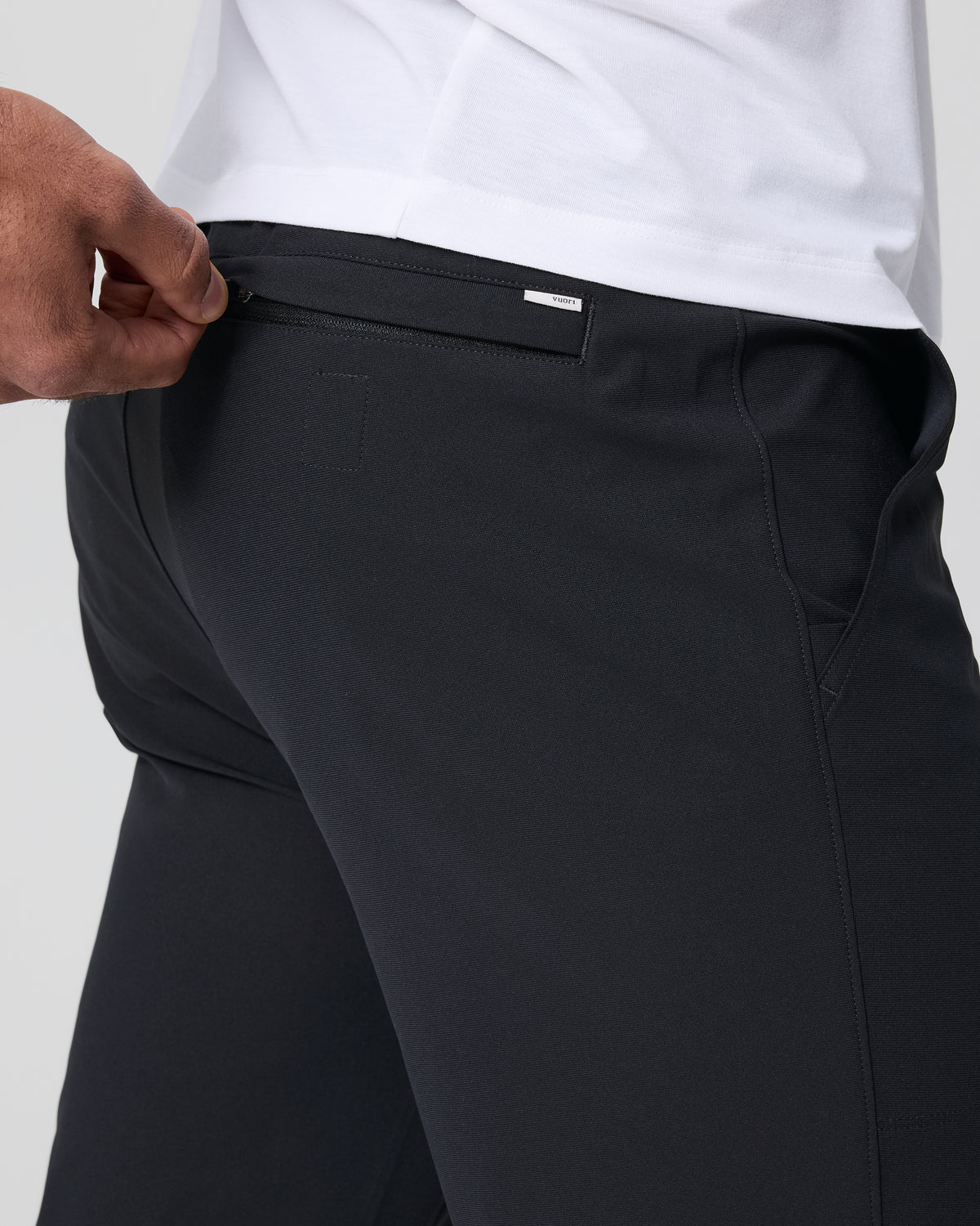 Vuori Meta Jogger - 30" Black