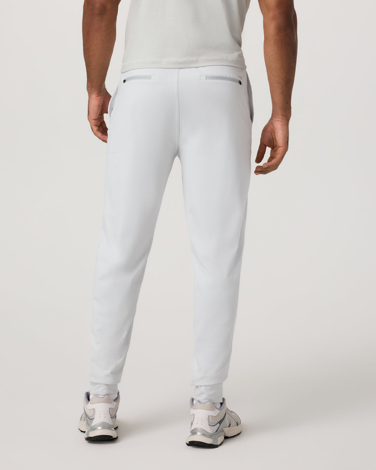 Vuori Sunday Performance Jogger 28" Men's Frost Grey Joggers