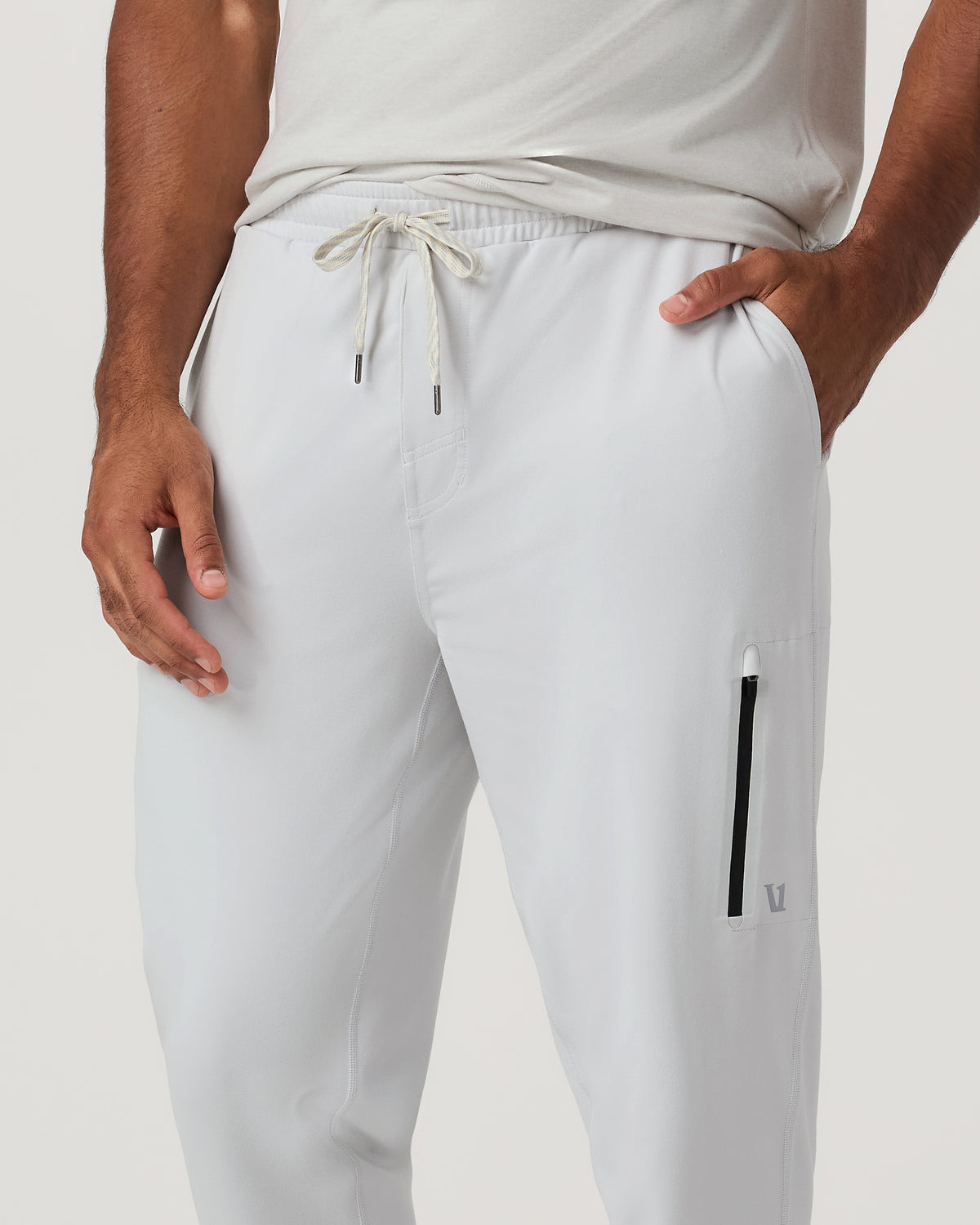 Vuori Sunday Performance Jogger 28" Men's Frost Grey Joggers