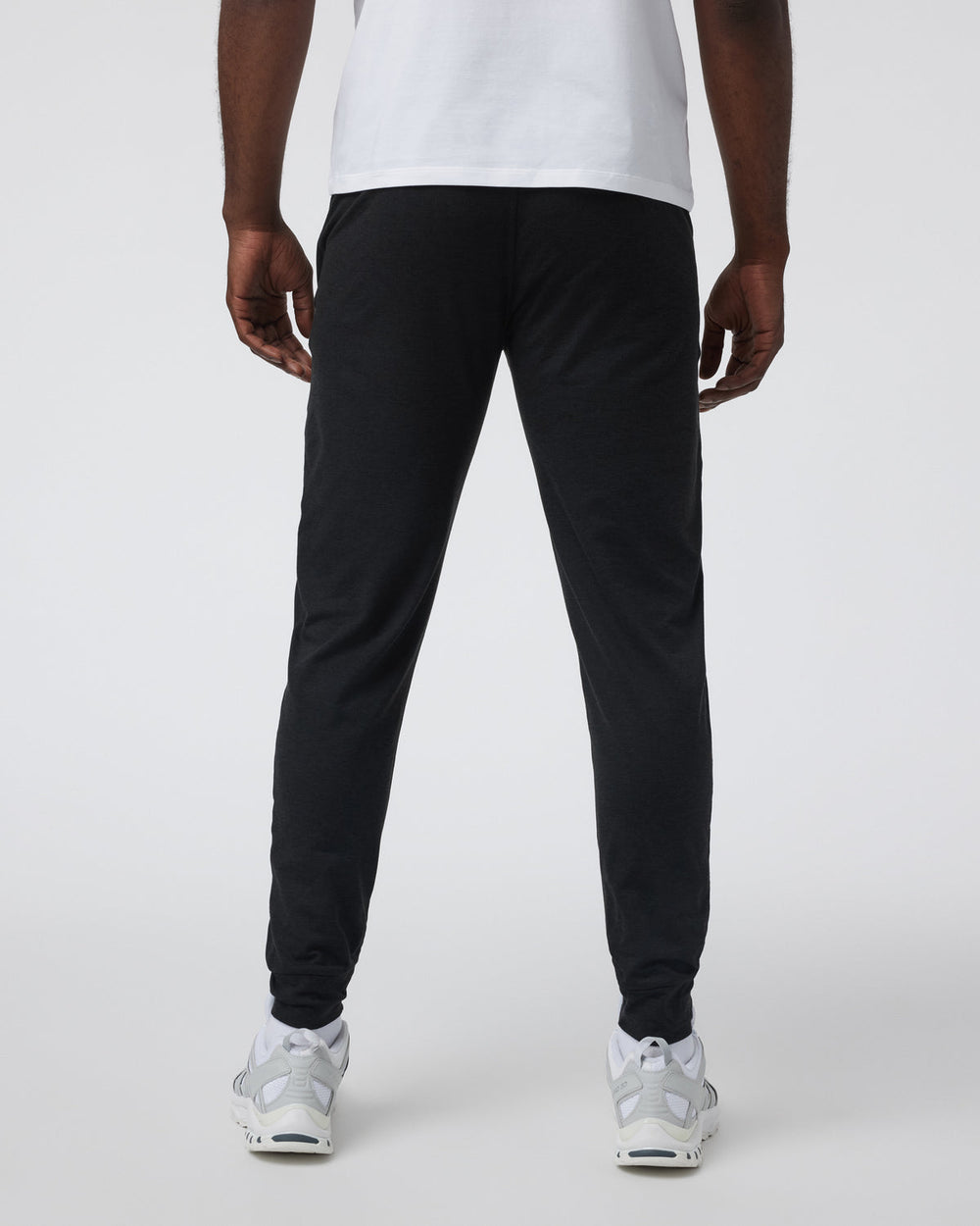 Vuori Ponto Performance Jogger Athletic Slim Fit 30" Black Heather