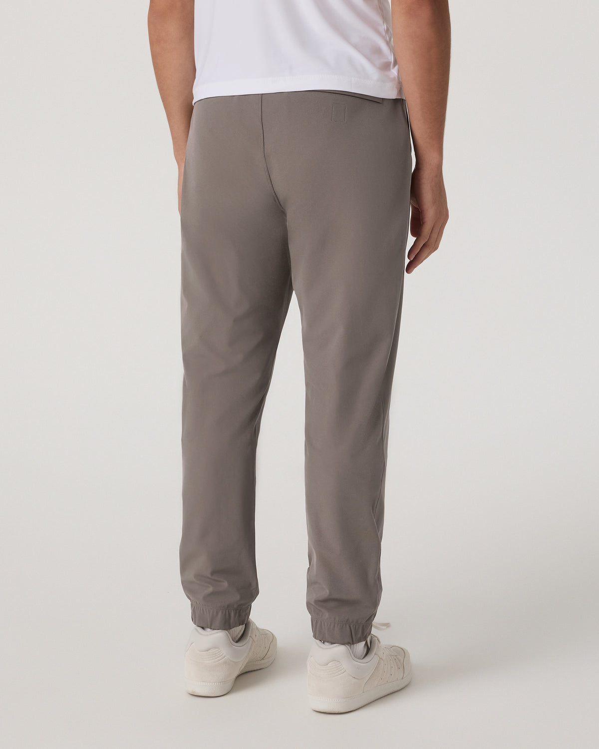 Vuori Meta Jogger 30" Men's Smokey Taupe Classic Fit Joggers