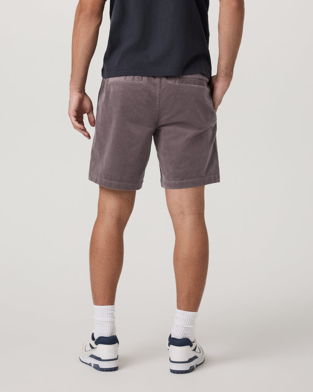 Vuori Optimist Elastic Waist Short 8" Men's Huckleberry Shorts