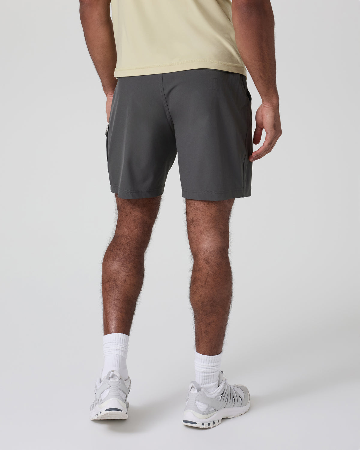 Vuori Banks Session Short 7" Dark Pewter