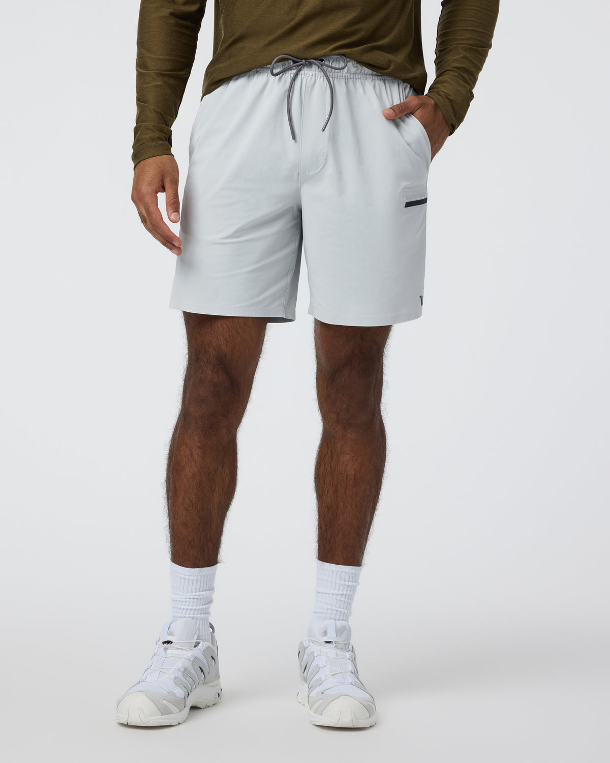 Vuori Grafton Short Unlined Classic Fit 7" Sky Grey