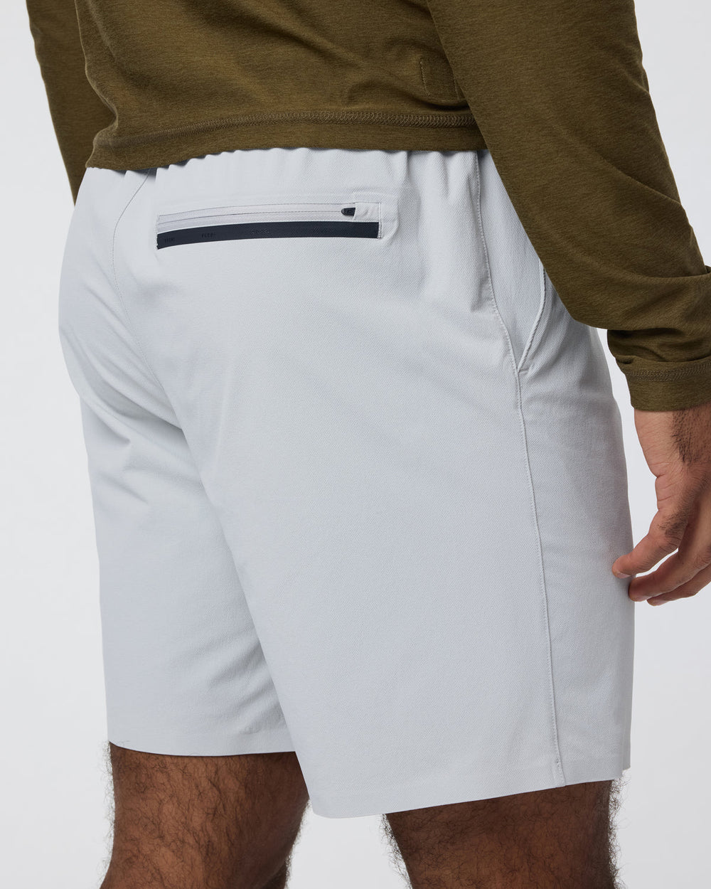 Vuori Grafton Short Unlined Classic Fit 7" Sky Grey