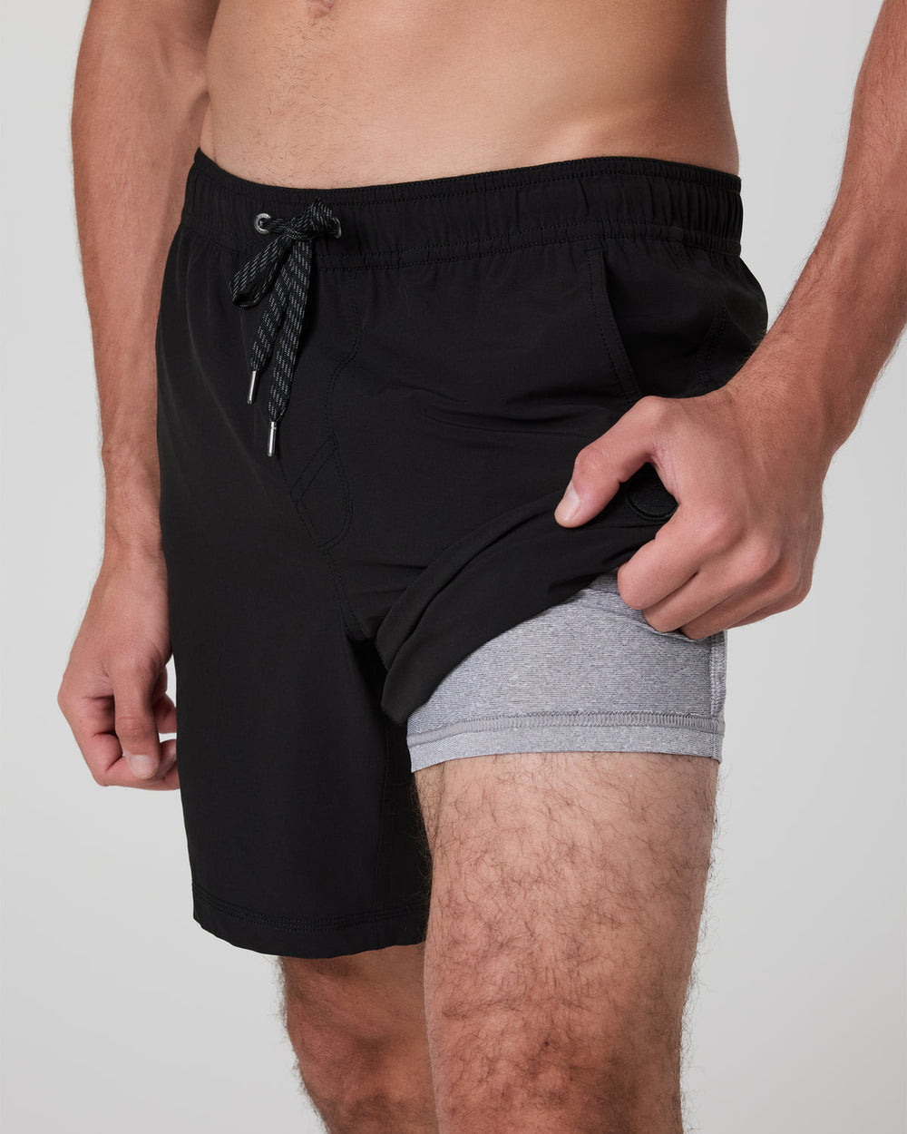 Vuori Kore Short Lined 7" Men's Black Tonal Athletic Shorts