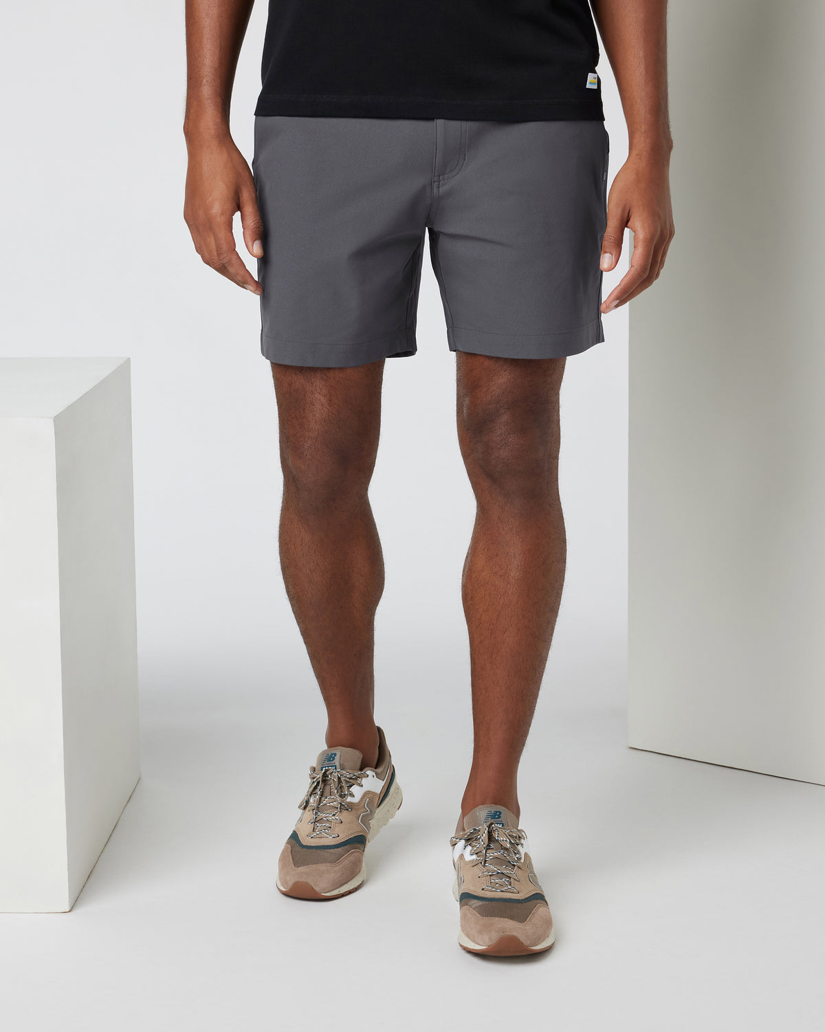 Vuori Meta Short 6" Men's Charcoal Chino Shorts
