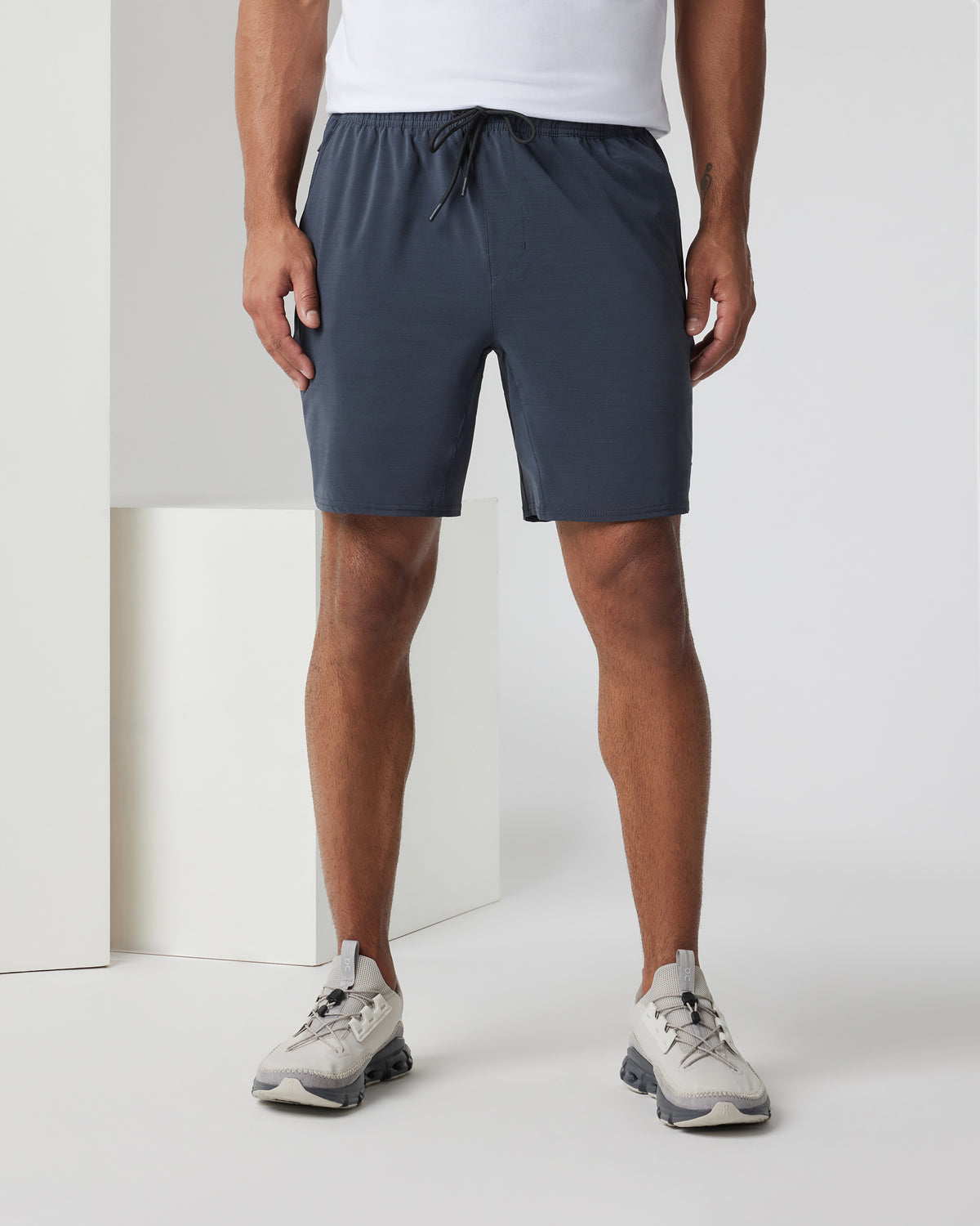 Vuori Elevate Kore Short Lined 7" Men's Navy Performance Shorts
