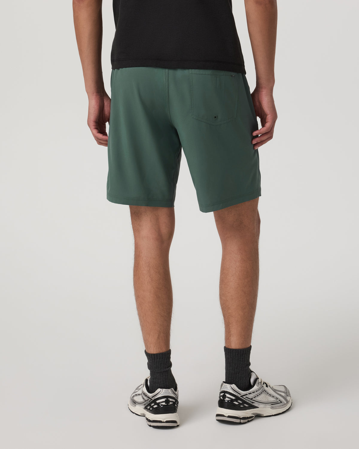 Vuori Kore Short Unlined 9" Men's Agate Green Tonal Shorts