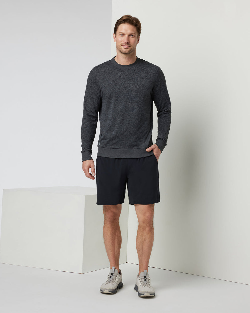 Vuori Kore Elevate Short Lined 7" Men's Black Shorts with Zip Pockets