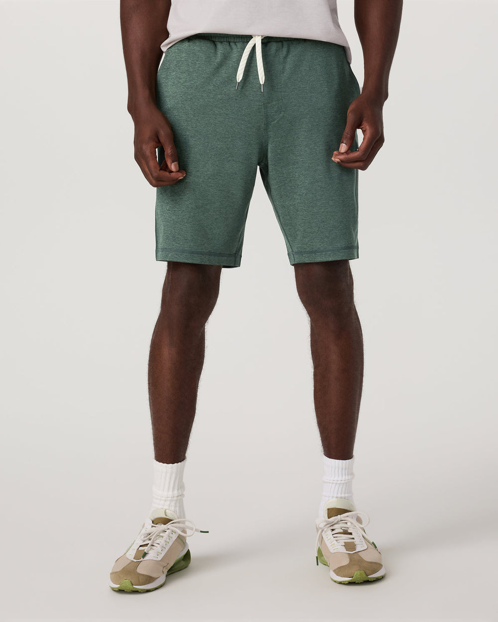 Vuori Sunday Performance Short 8" Men's Agate Green Shorts