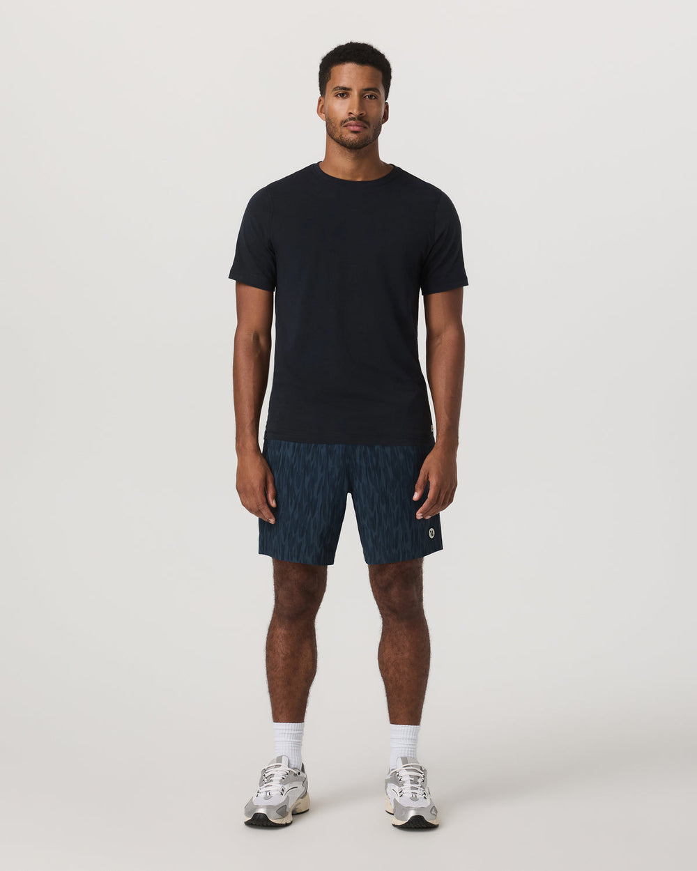 Vuori Kore Short Lined 7" Men's Shorts in Blue Sea Pampas